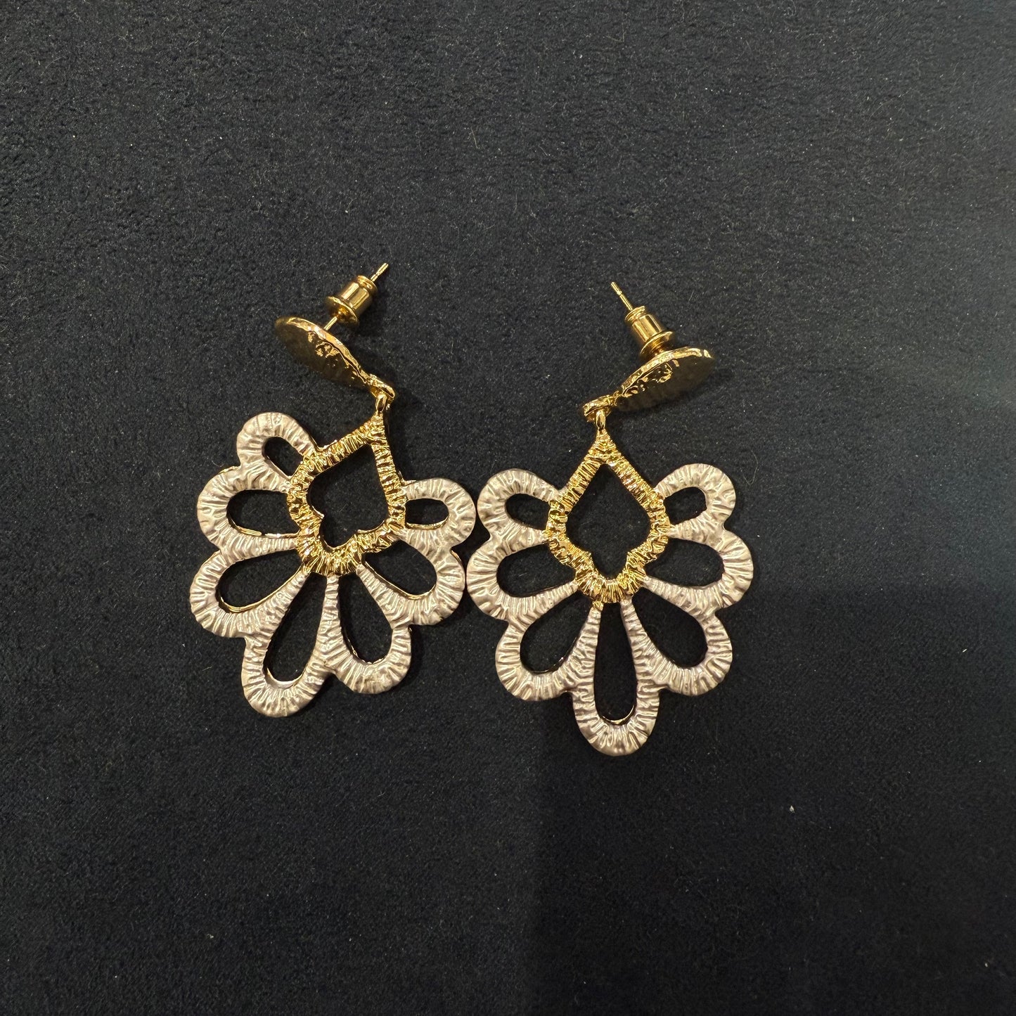 Milkflower earrings Cloisonné