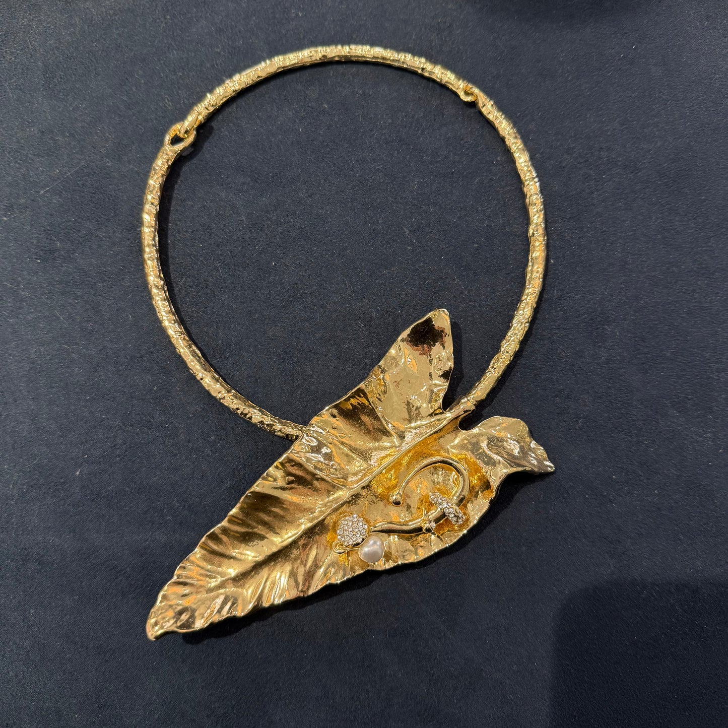 Golden Leaf collar necklace Cloisonné