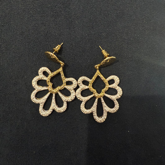 Milkflower earrings Cloisonné
