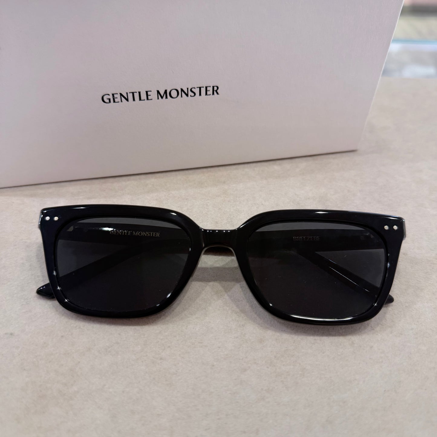 Gentle Monster Breezebe