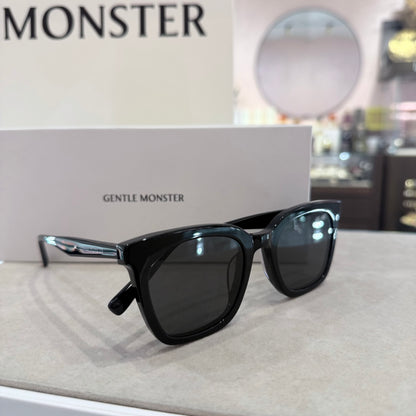 Gentle Monster Momati